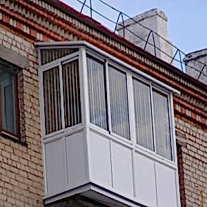 Остекление хрущевки с крышей