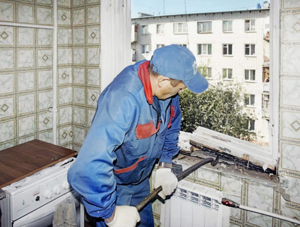 Демонтаж пластикового окна